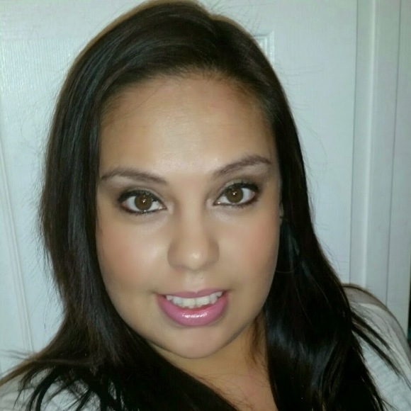 Meet your Posher, Kristy - Picture 1 of 1